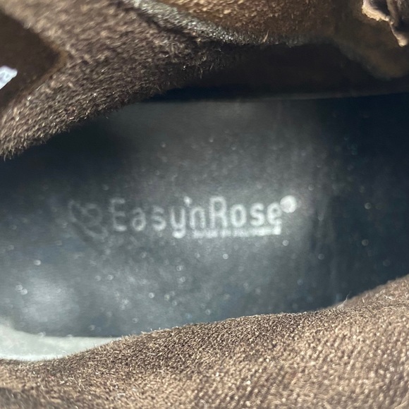 Easy’n Rose  Buckled Lug Sole Heeled Moto Chelsea Boot  Taupe Suede 39 8.5M 9M - Picture 12 of 16